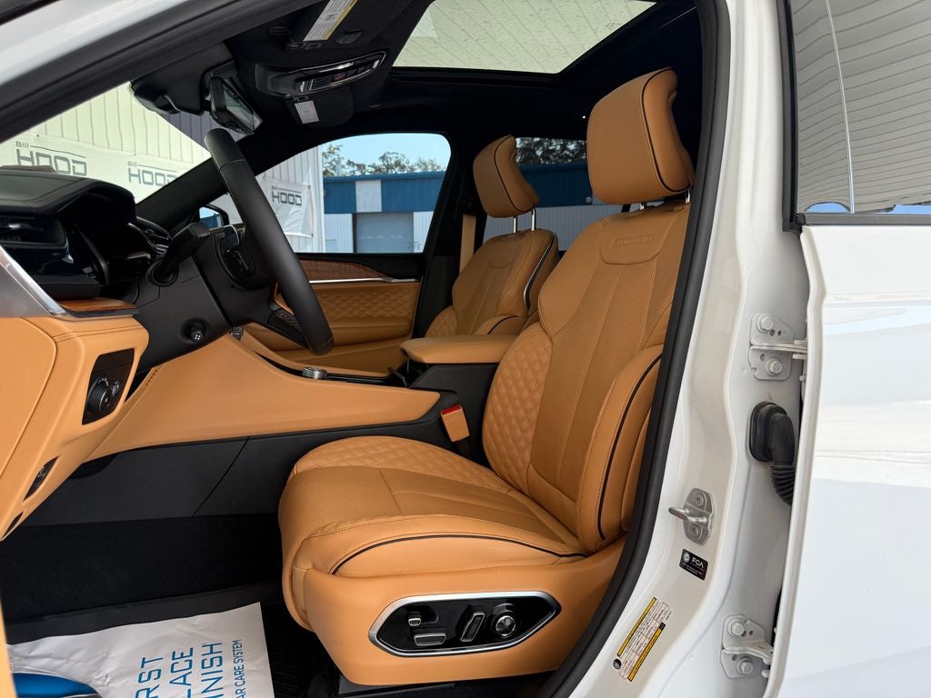 2025 Jeep Grand Cherokee Summit Reserve