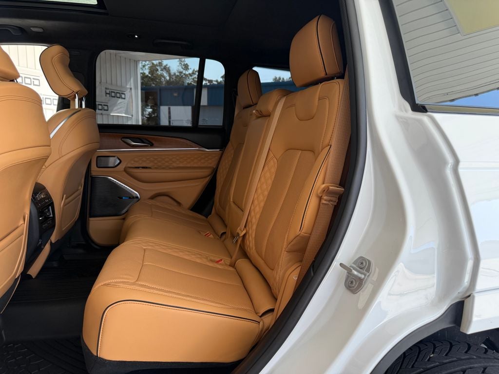 2025 Jeep Grand Cherokee Summit Reserve