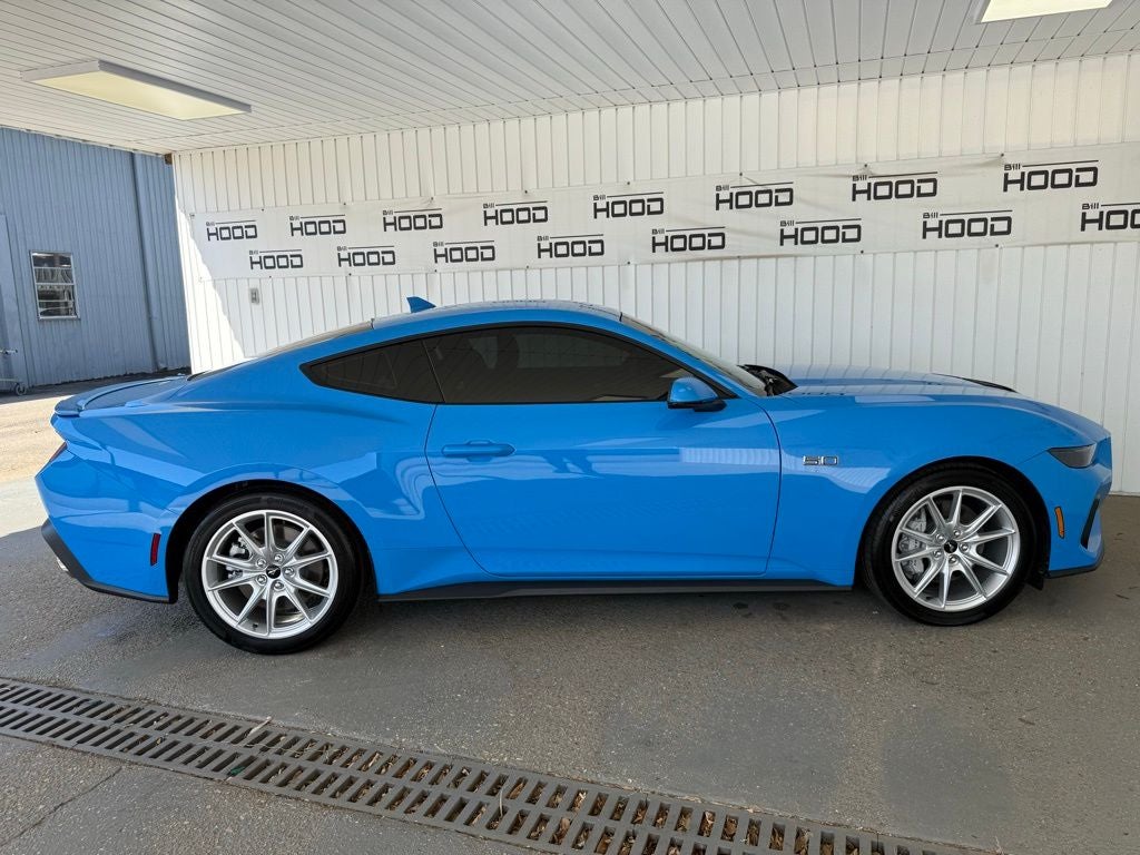 2025 Ford Mustang GT Premium