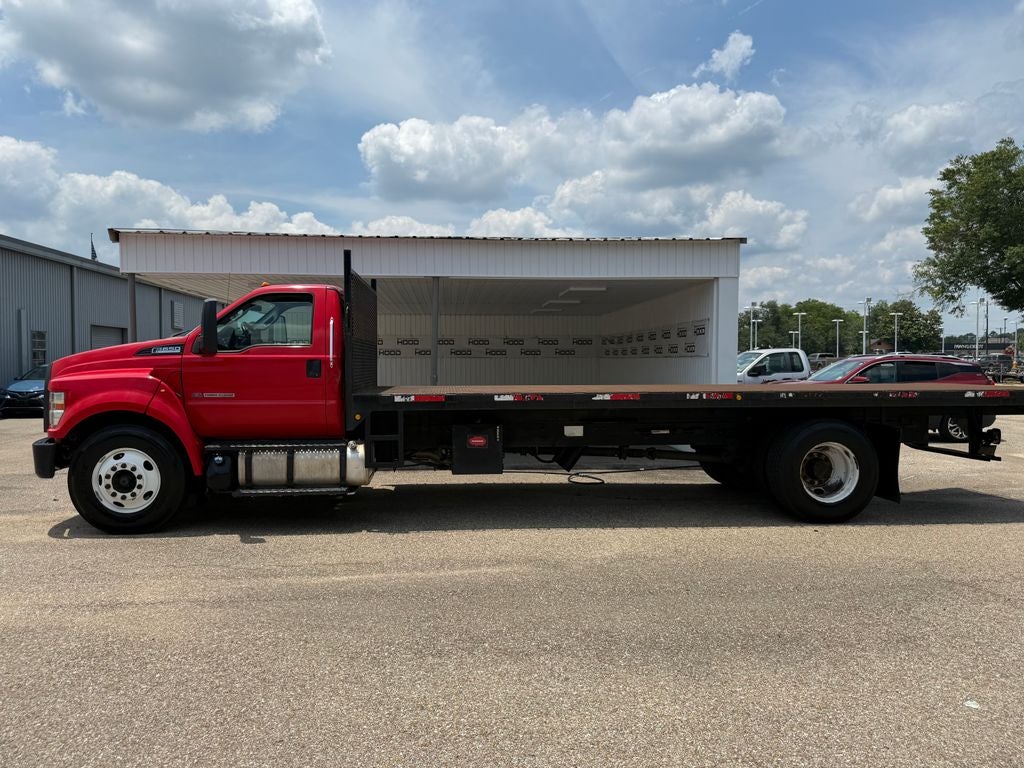 2017 Ford F-650SD Base
