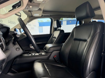 2022 Ford Expedition Max XLT
