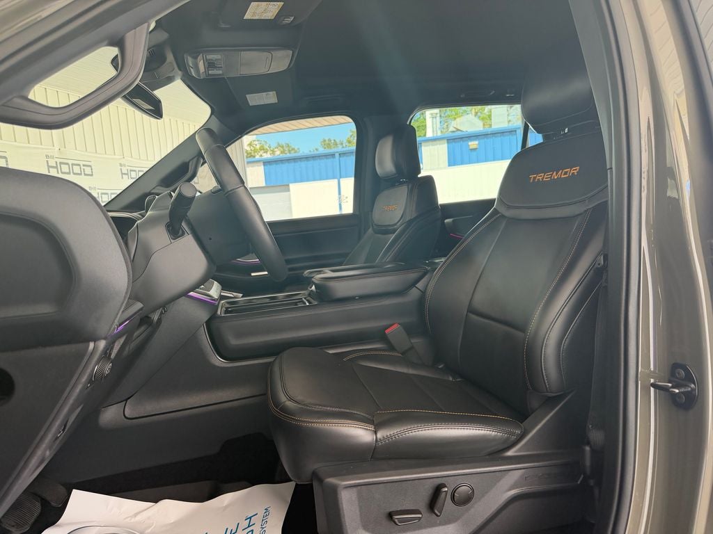2025 Ford Expedition Tremor