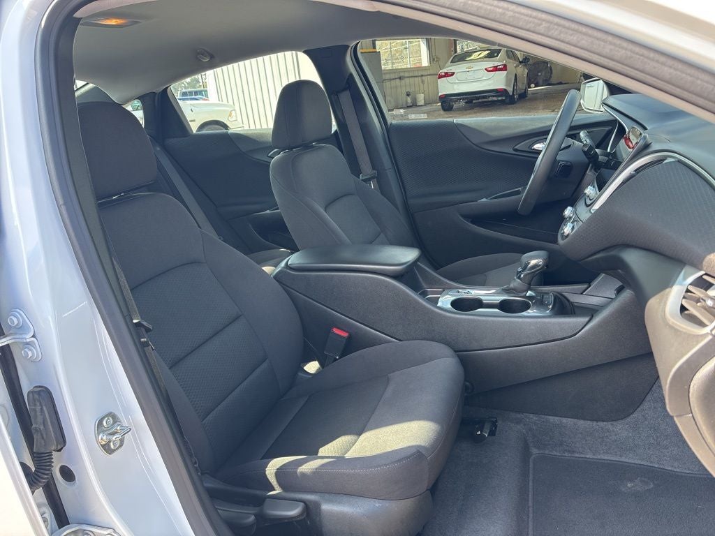 2024 Chevrolet Malibu LS 1FL