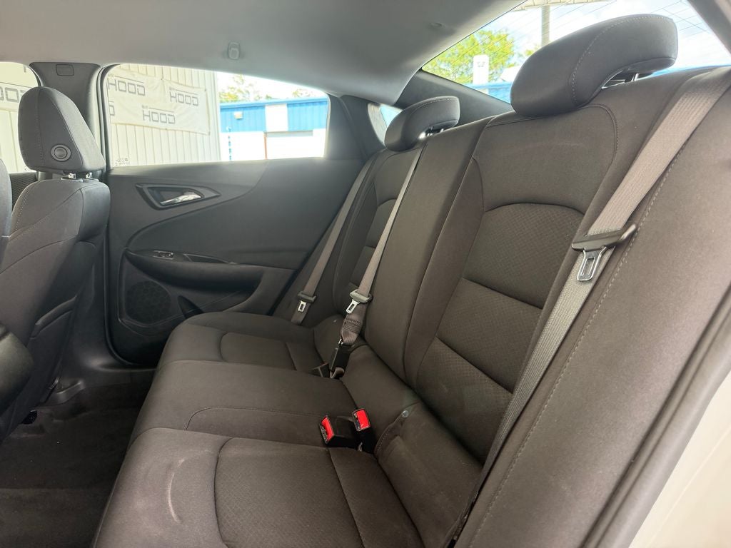 2022 Chevrolet Malibu LS 1FL