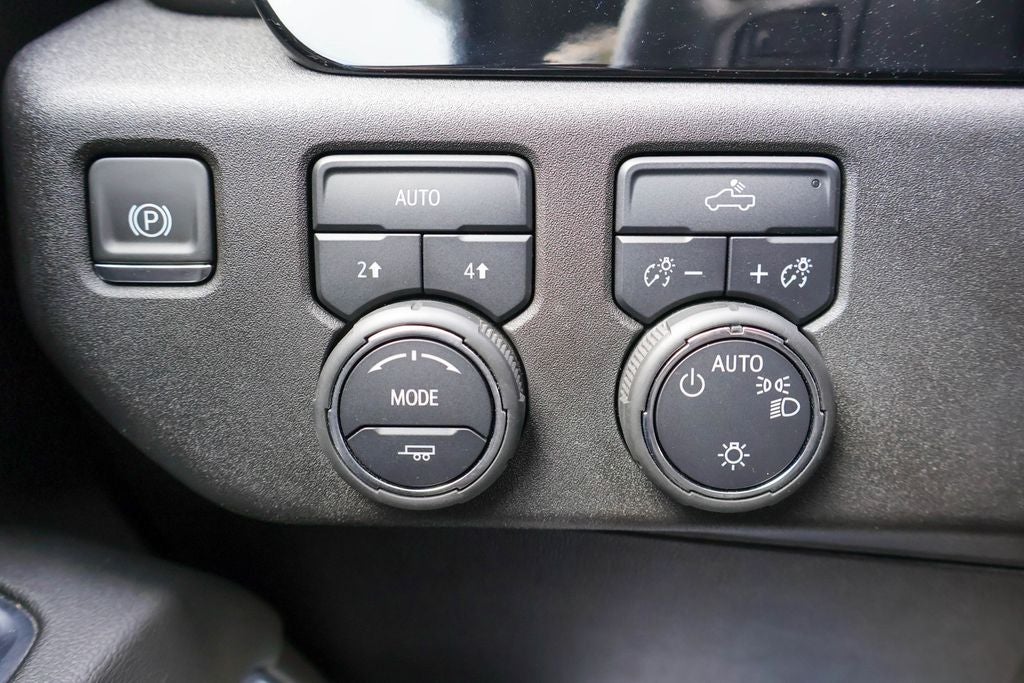 2025 Chevrolet Silverado 1500 LT LT1