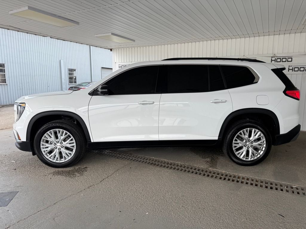2024 GMC Acadia Elevation