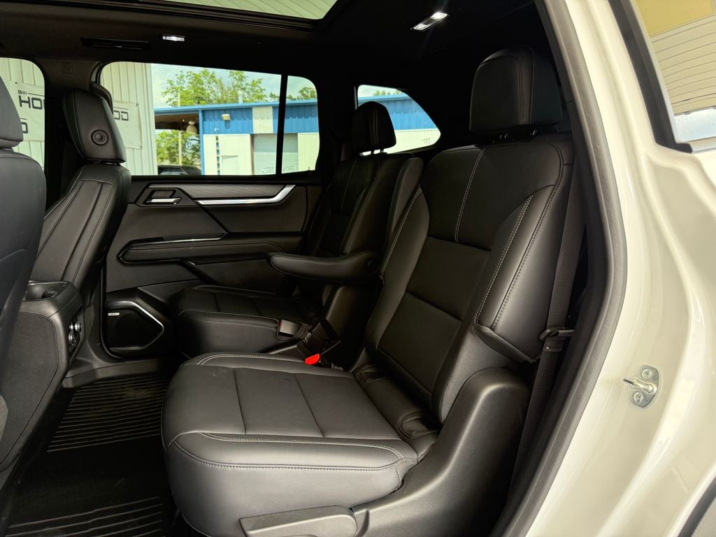 2024 GMC Acadia Elevation
