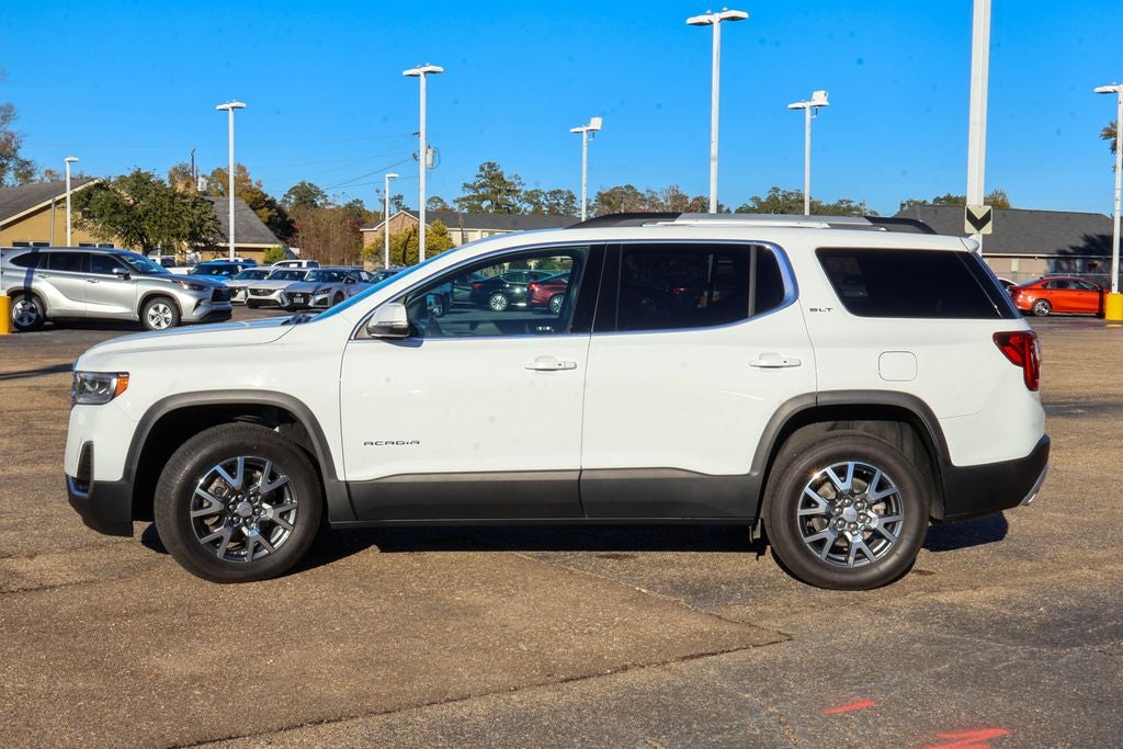2023 GMC Acadia SLT
