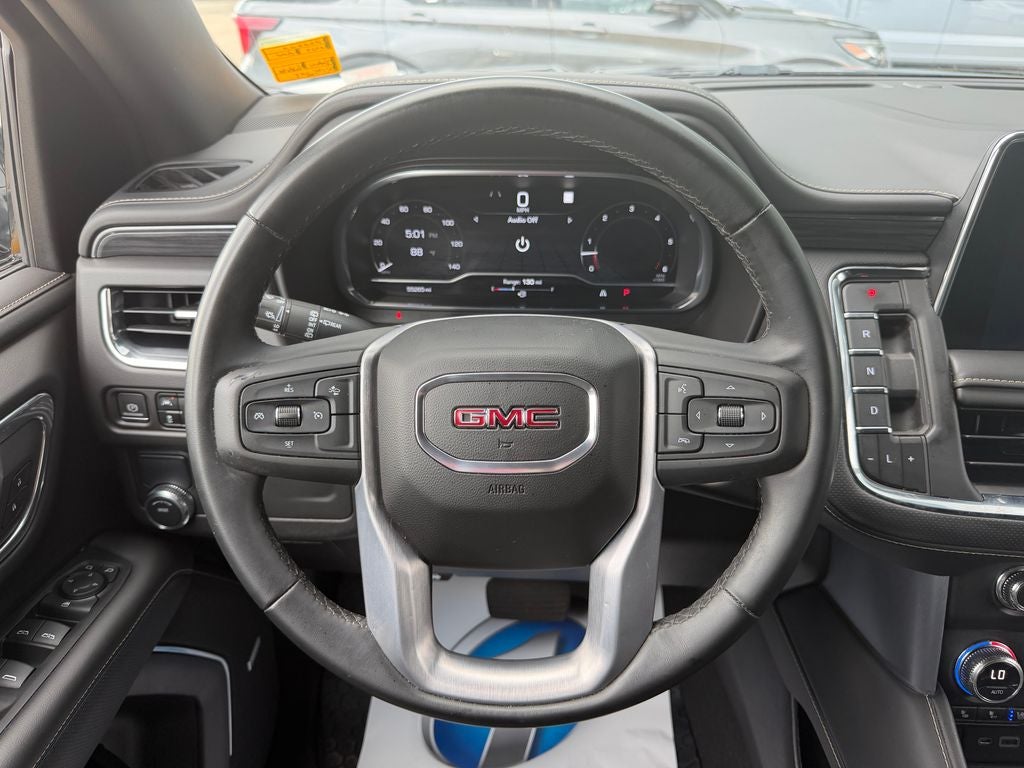 2023 GMC Yukon XL SLT