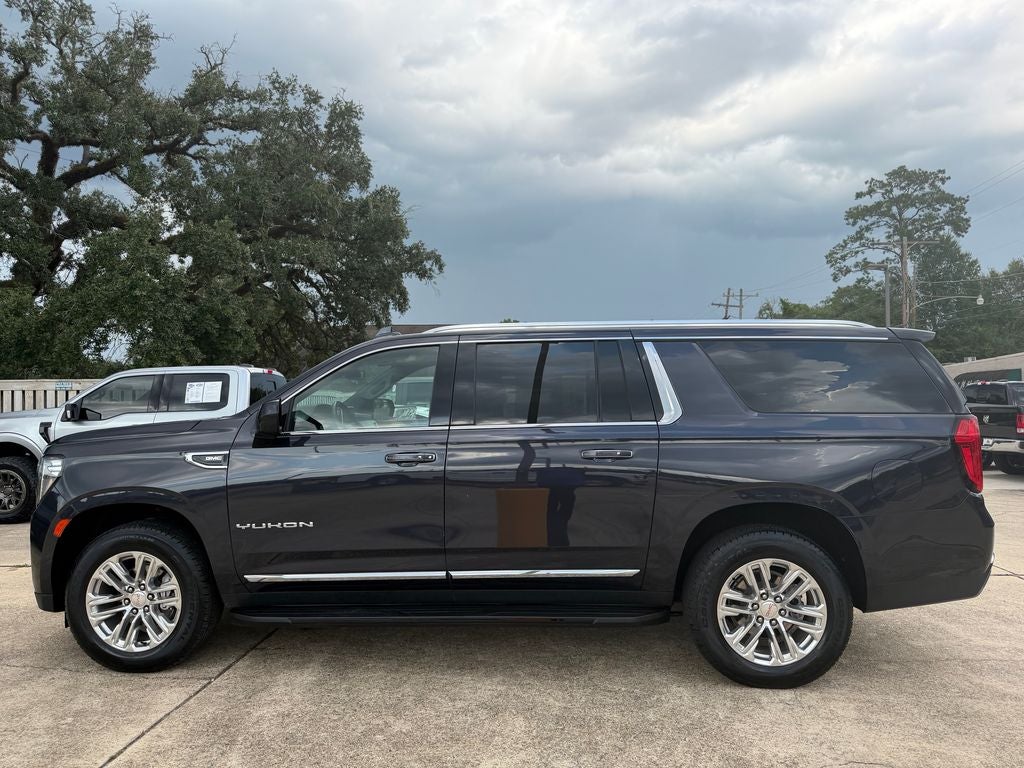 2023 GMC Yukon XL SLT