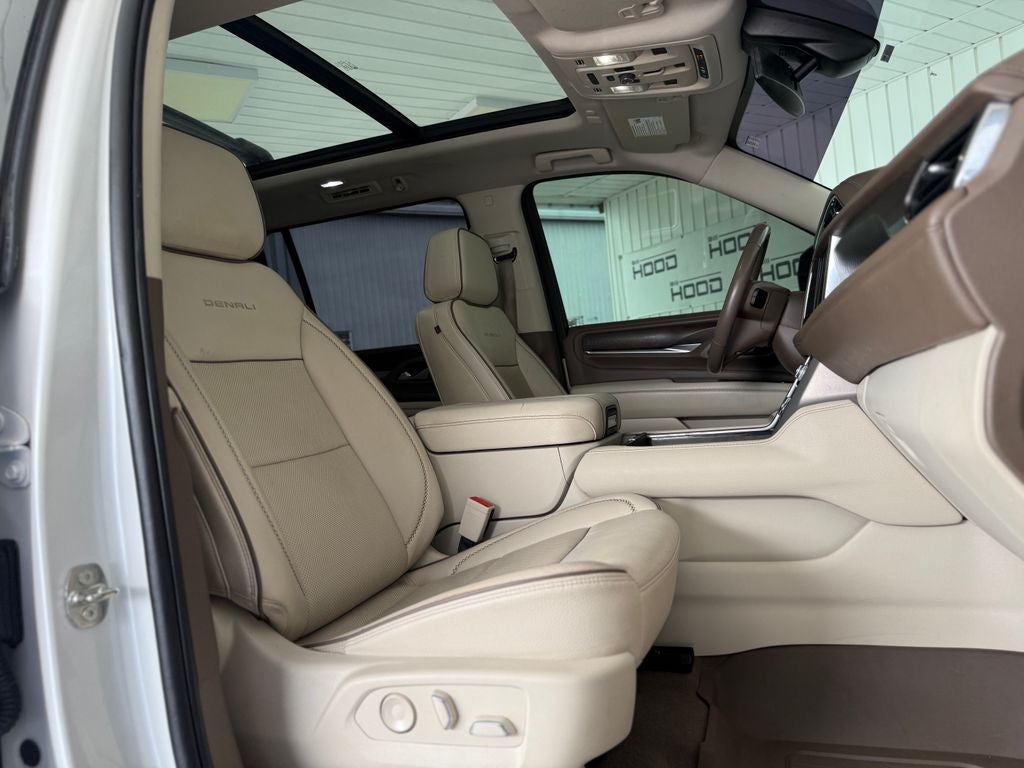 2022 GMC Yukon XL Denali