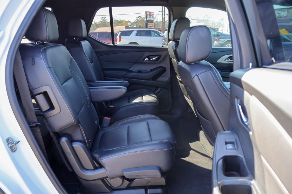 2022 Chevrolet Traverse LT Leather