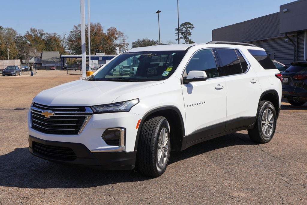 2022 Chevrolet Traverse LT Leather