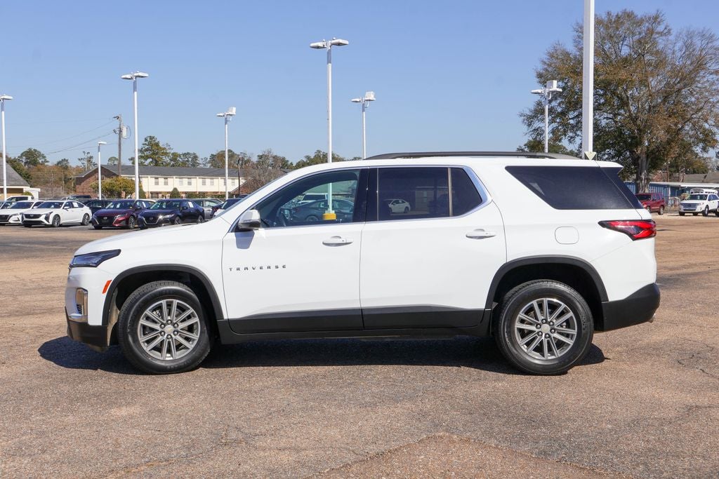 2022 Chevrolet Traverse LT Leather