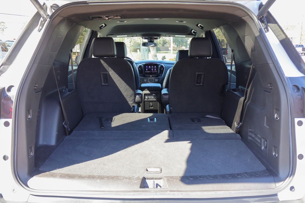2022 Chevrolet Traverse LT Leather