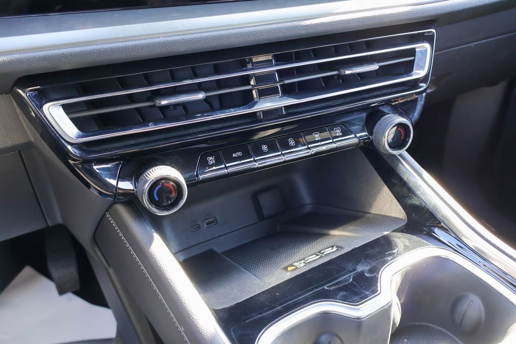 2025 Chevrolet Traverse LT 2LT