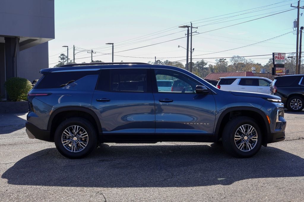 2025 Chevrolet Traverse LT 2LT