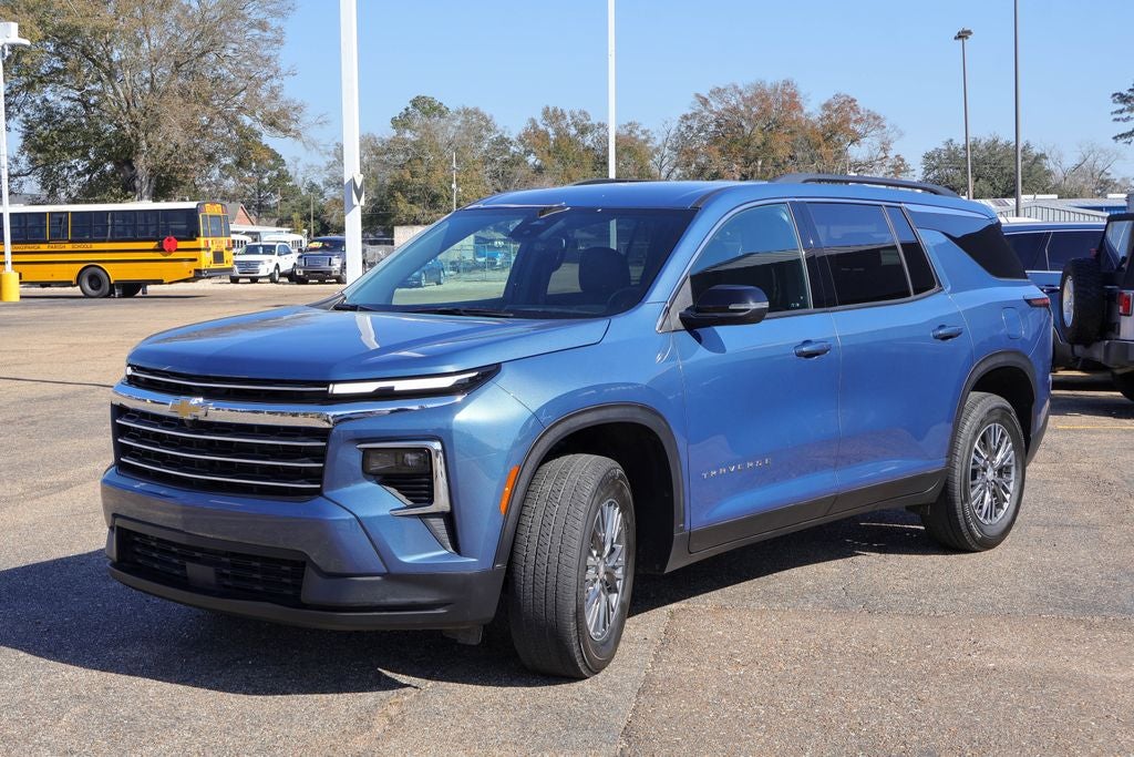 2025 Chevrolet Traverse LT 2LT