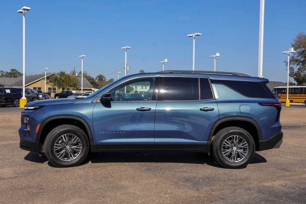2025 Chevrolet Traverse LT 2LT