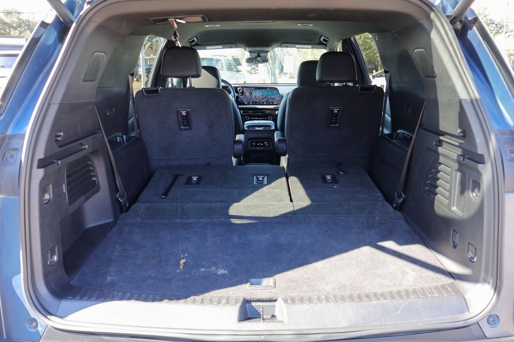 2025 Chevrolet Traverse LT 2LT