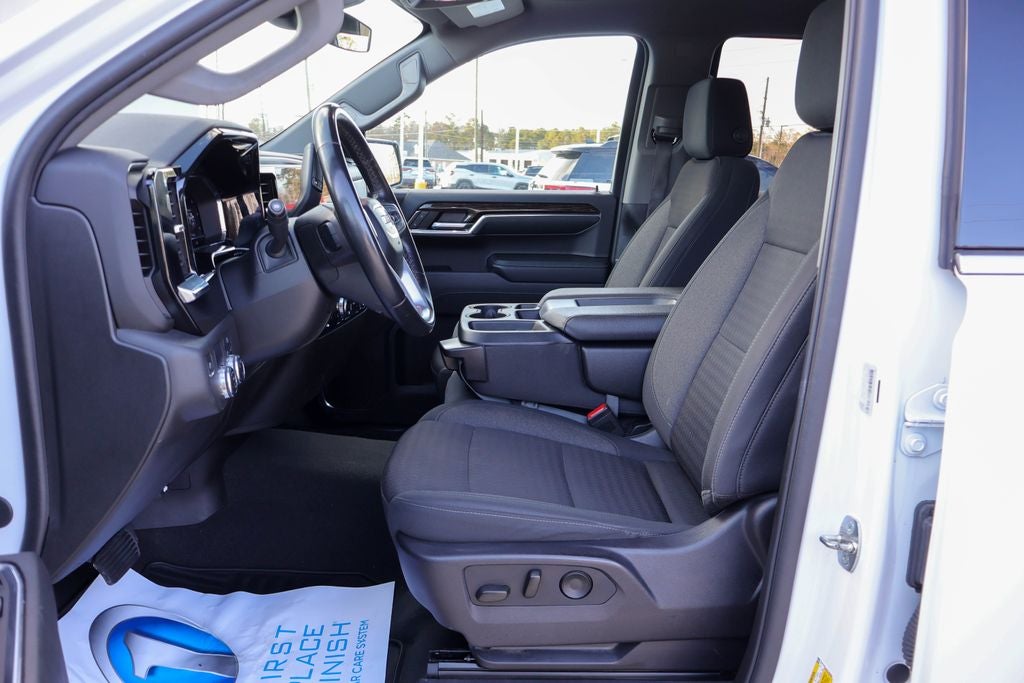 2024 GMC Sierra 1500 SLE