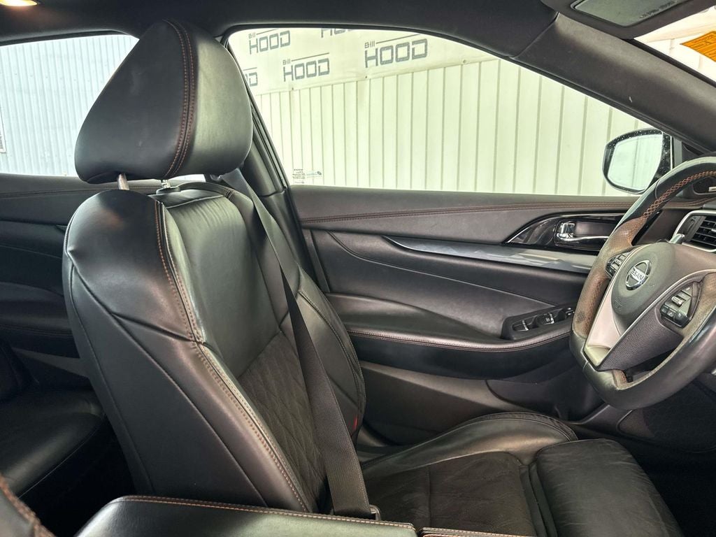 2021 Nissan Maxima SR