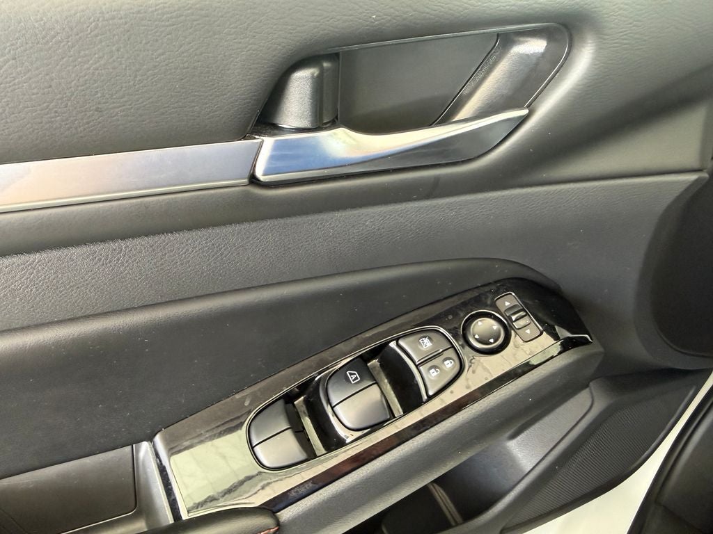 2025 Nissan Altima 2.5 SR