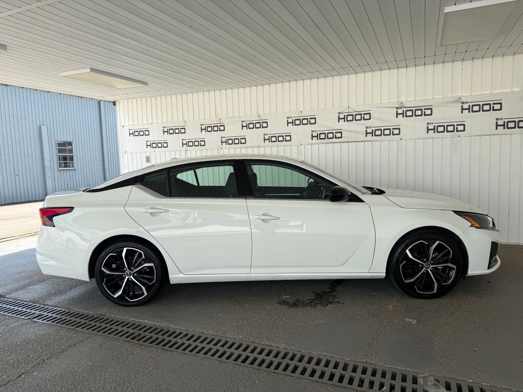 2025 Nissan Altima 2.5 SR