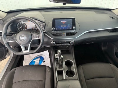 2022 Nissan Altima 2.5 SV