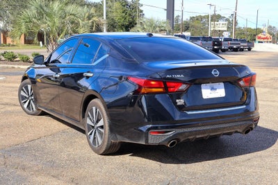 2022 Nissan Altima 2.5 SL