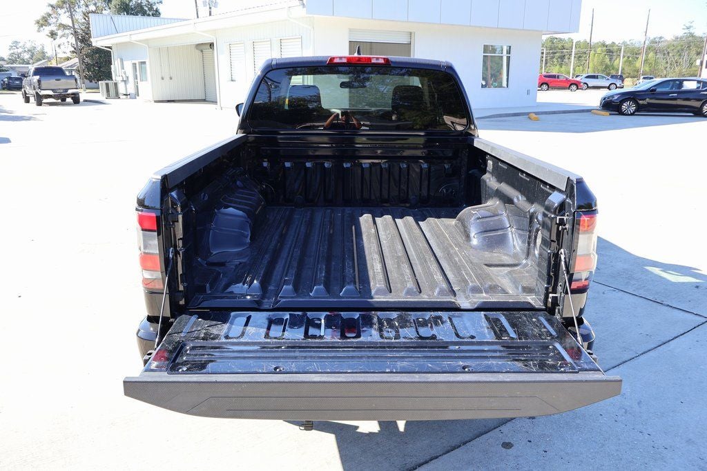 2024 Nissan Frontier SV