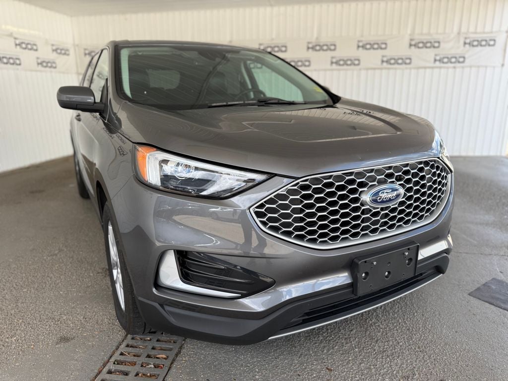 2024 Ford Edge SEL AWD's photo