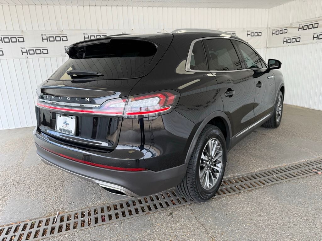 2022 Lincoln Nautilus Standard