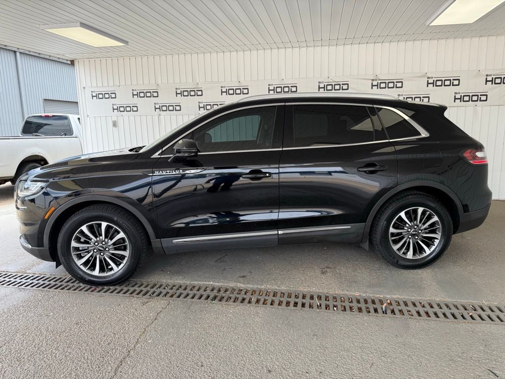 2022 Lincoln Nautilus Standard