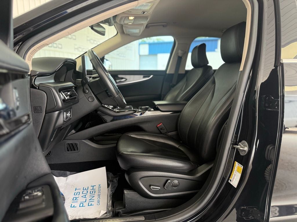 2022 Lincoln Nautilus Standard