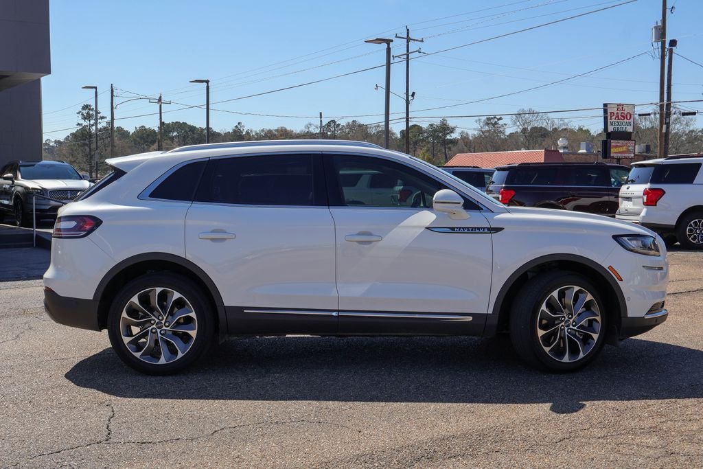 2022 Lincoln Nautilus Reserve