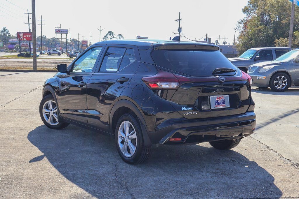 2023 Nissan Kicks S