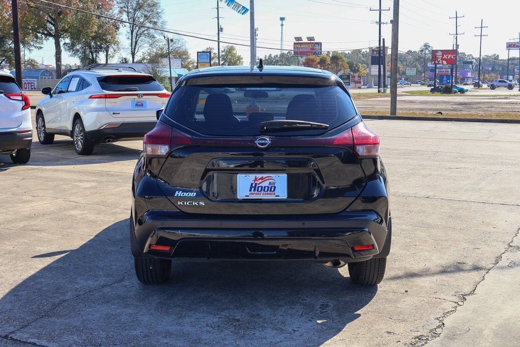 2023 Nissan Kicks S