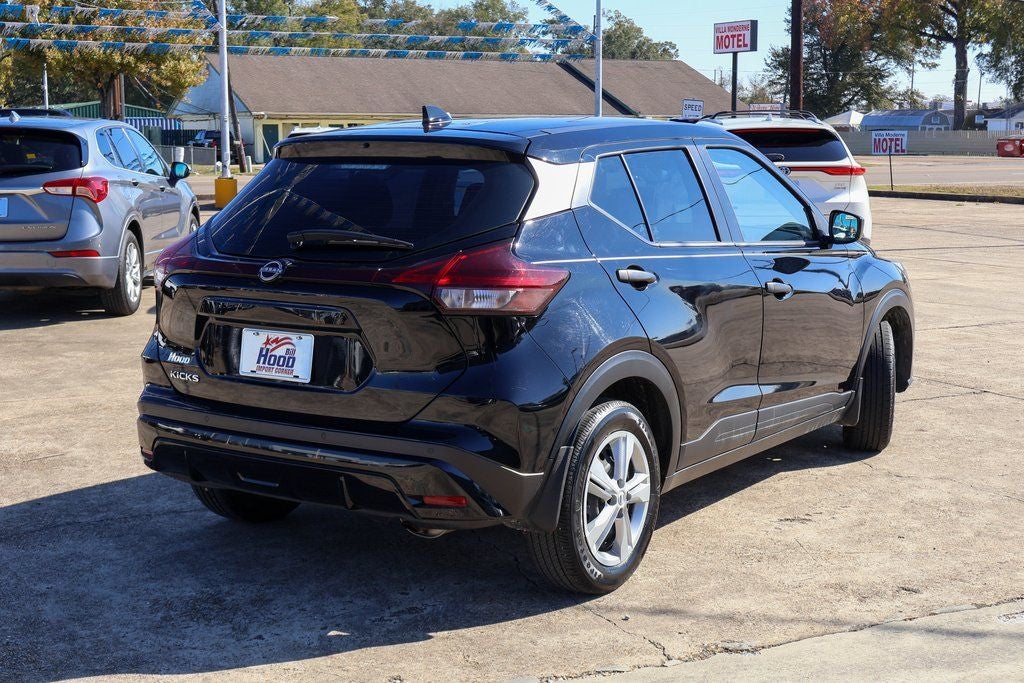 2023 Nissan Kicks S