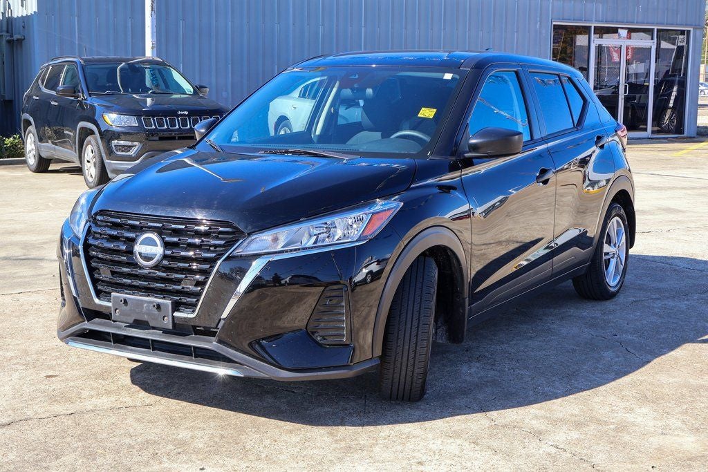 2023 Nissan Kicks S