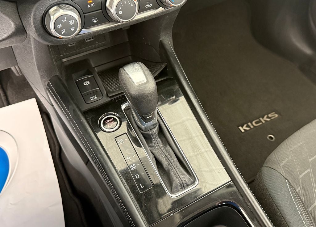 2024 Nissan Kicks SV