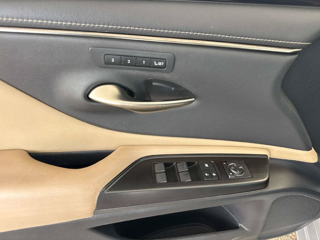 2019 Lexus ES 350 Luxury