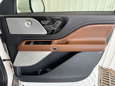 2022 Lincoln Aviator Reserve Premium
