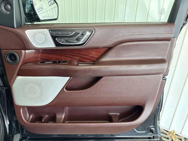 2021 Lincoln Navigator L Black Label