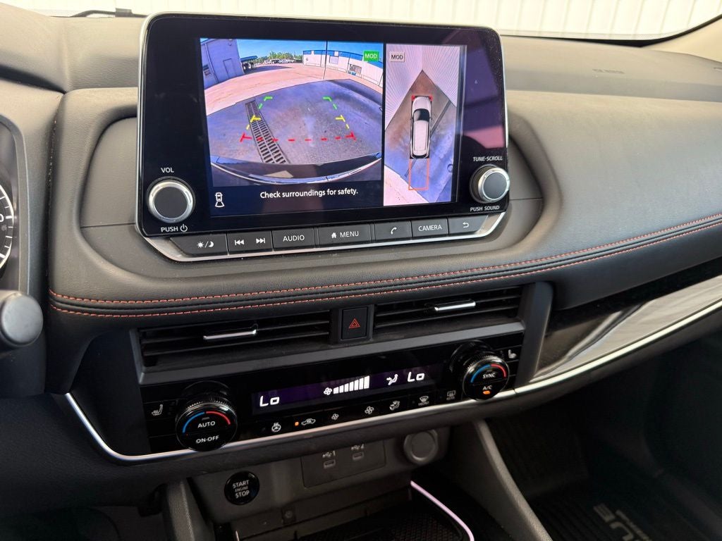 2025 Nissan Rogue Rock Creek