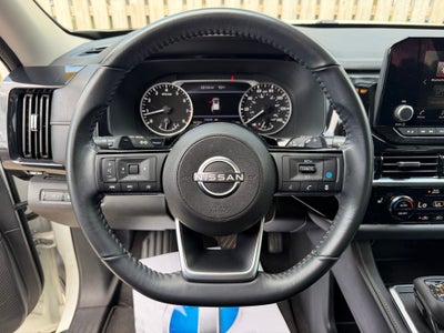 2023 Nissan Pathfinder SV