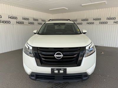 2023 Nissan Pathfinder SV