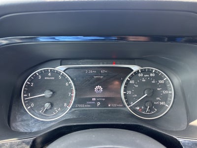 2025 Nissan Pathfinder SV