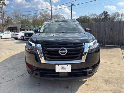 2025 Nissan Pathfinder SV
