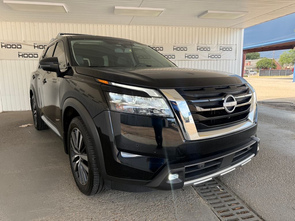 2022 Nissan Pathfinder Platinum